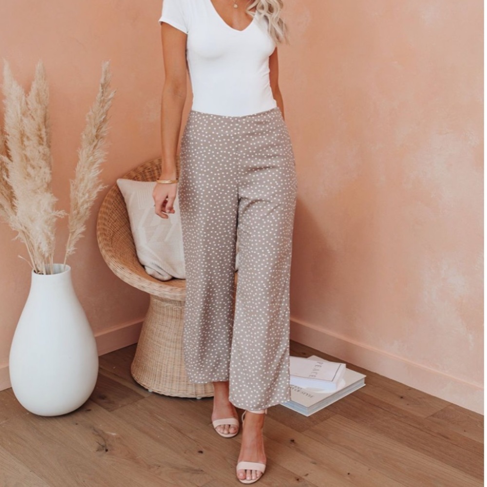 Like new Vici Collection polka dot pants